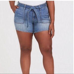 NWT Torrid Mid Rise Utility Denim Short